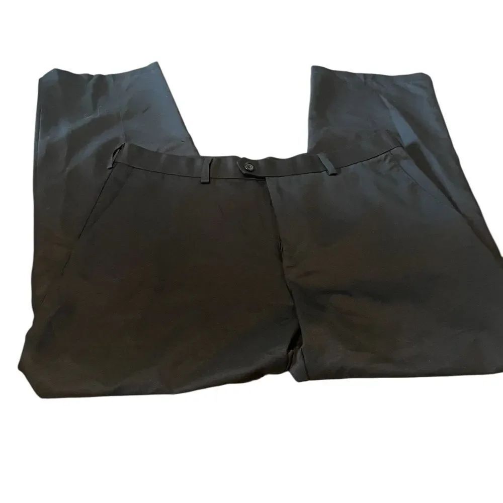 Izod golf 36 x. 32 Black Dress Pants excellent condition excellent